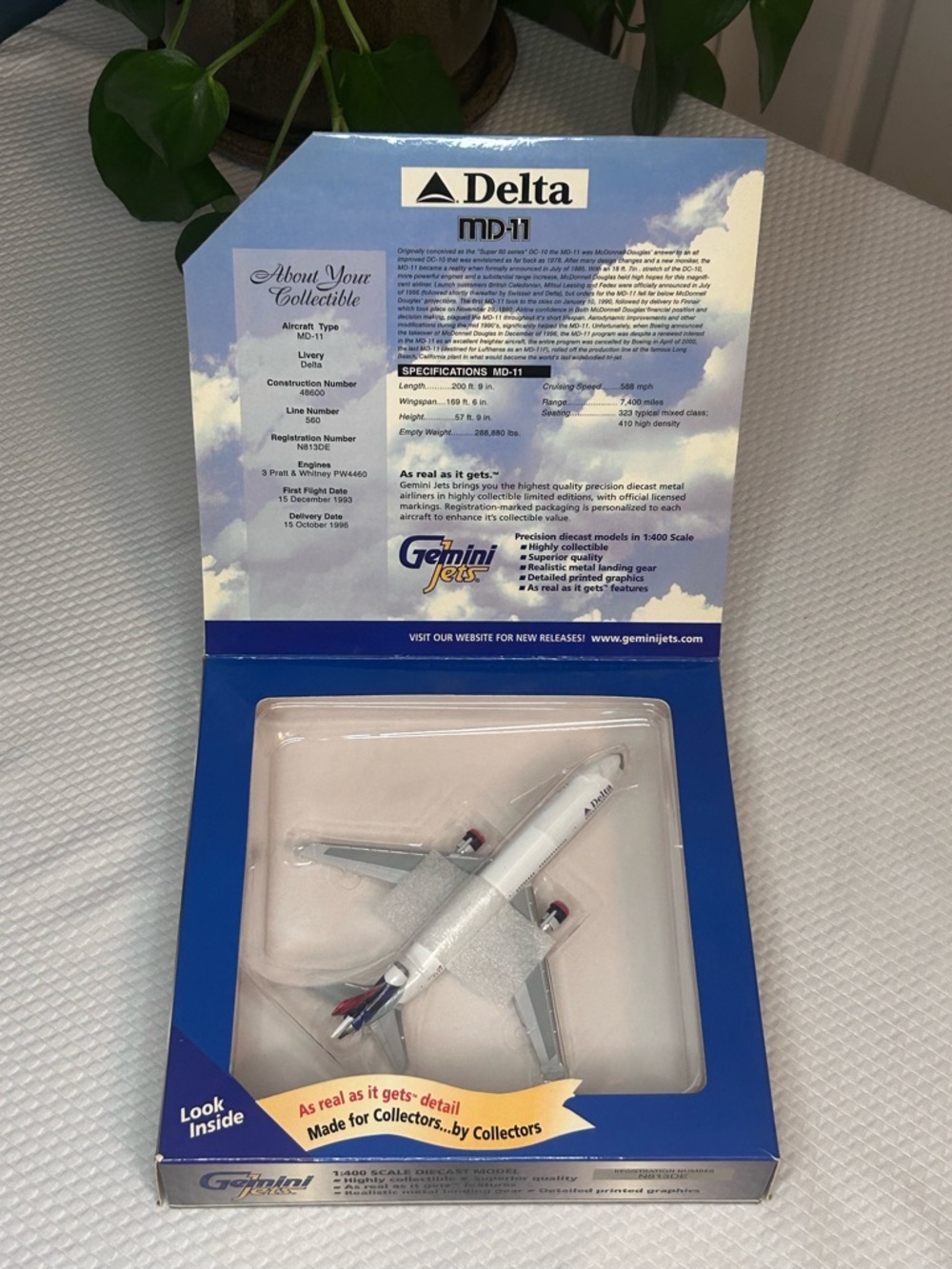 Delta MD-11 Limited Edition GeminiJets Model - Picture 2 of 6